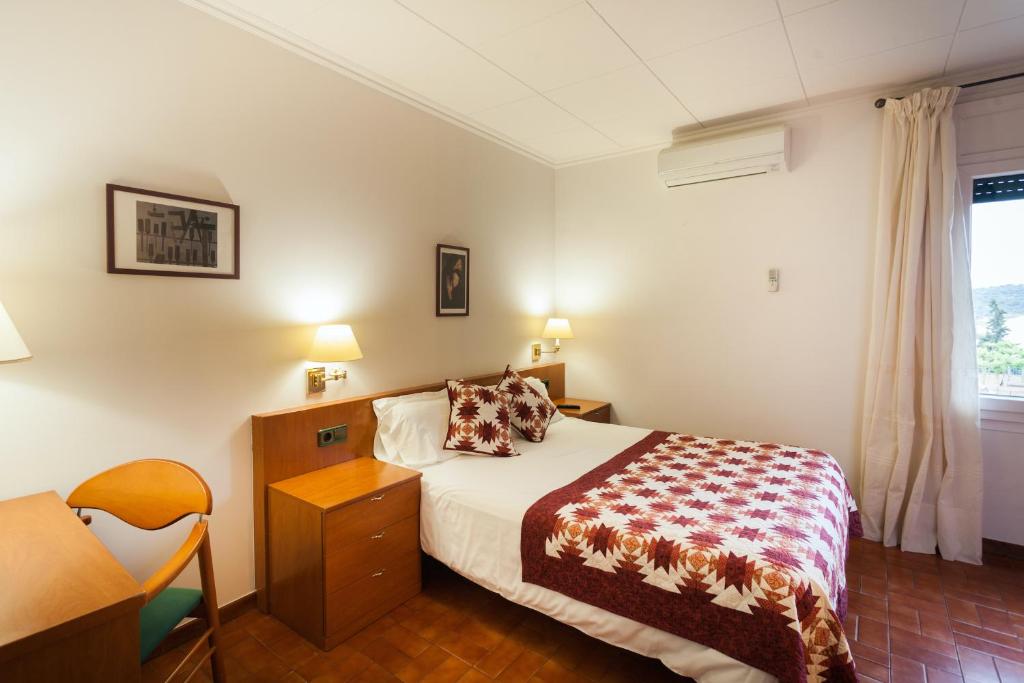 Hostal Restaurant Roma, Cubells - обновленные цены 2022 года