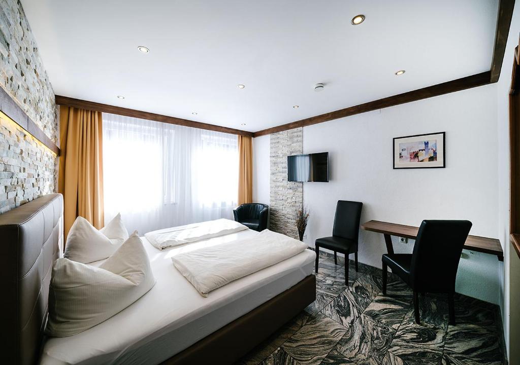 TV a/nebo společenská místnost v ubytování Central City Hotel