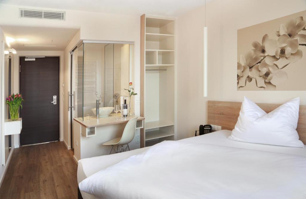 Best Motel - Deluxe Single Room With Balcony