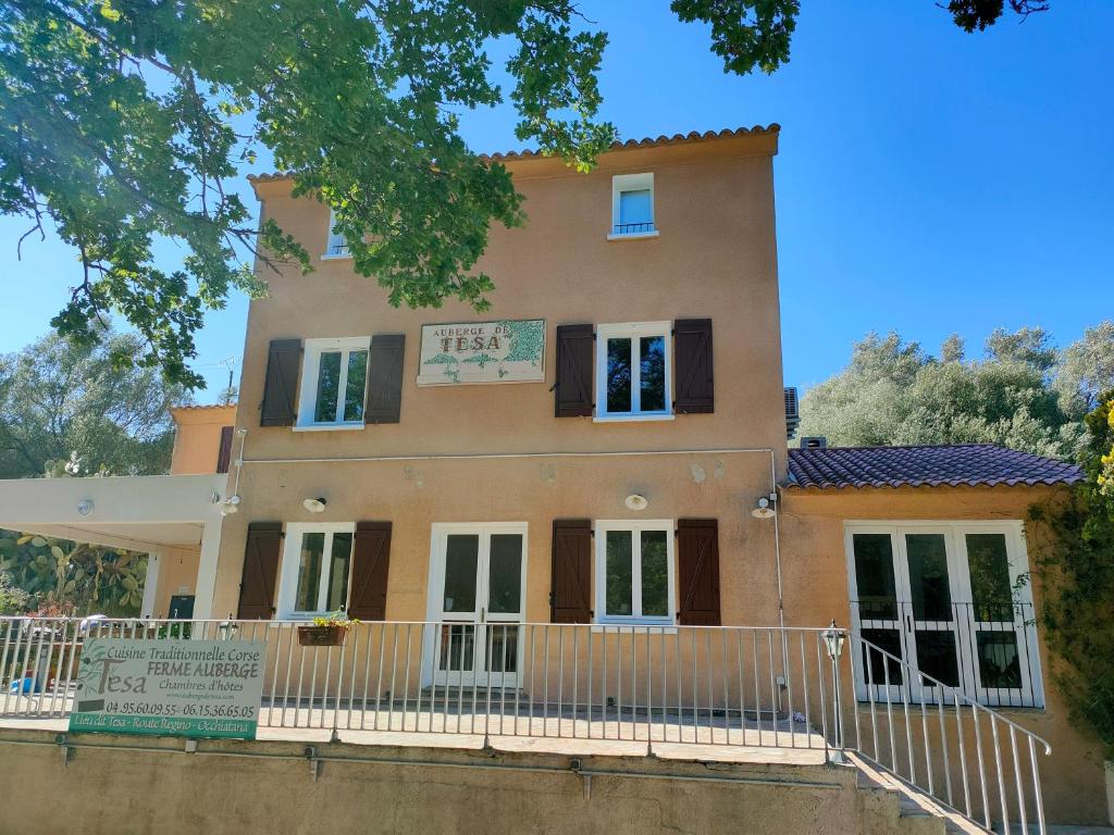 Gallery image of auberge de tesa in Occhiatana