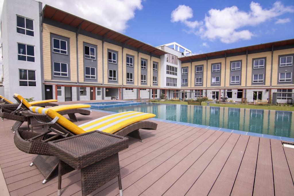 Bazén v ubytování Eseriani The Resort nebo v jeho okolí