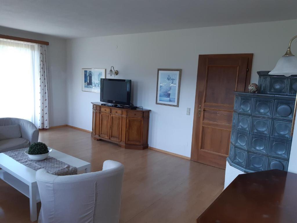 Telewizja i/lub zestaw kina domowego w obiekcie Appartements Maurer