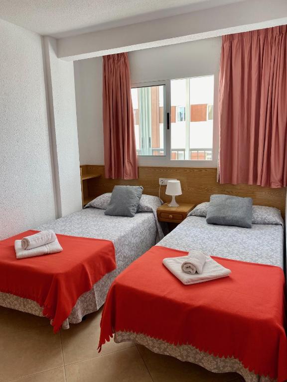 Miramar Playa - Aloturin Benidorm, Benidorm – Bijgewerkte ...