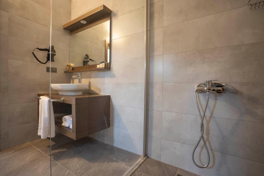 WEST HOUSE EXCLUSIVE HOTEL - 18