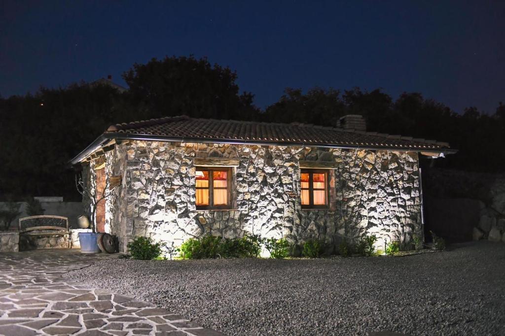 Budova, v ktorej sa vila nachádza