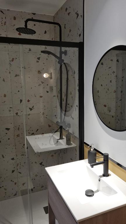 A bathroom at Cálamo Guesthouse