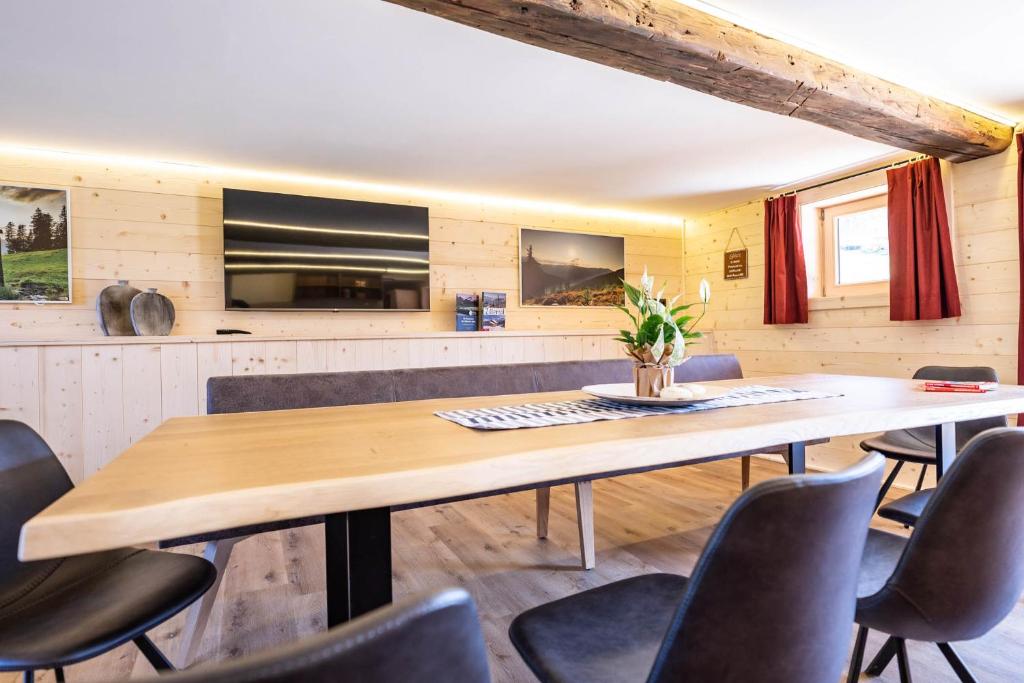 TV a/nebo společenská místnost v ubytování STAUDACH - Alpinresidenz Zillertal