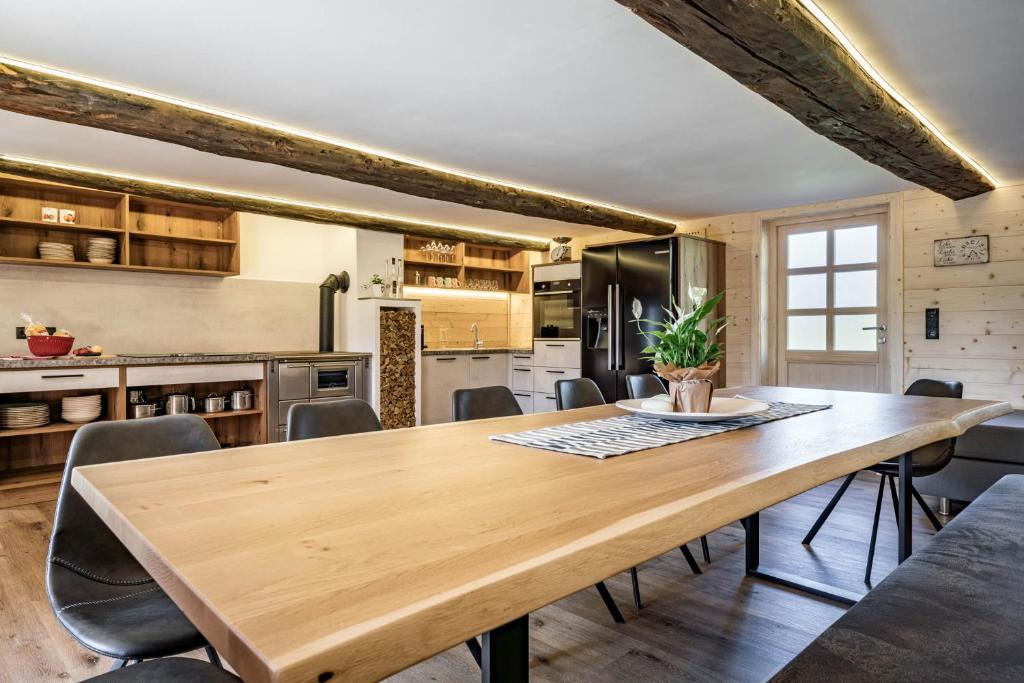 Kuchyň nebo kuchyňský kout v ubytování STAUDACH - Alpinresidenz Zillertal