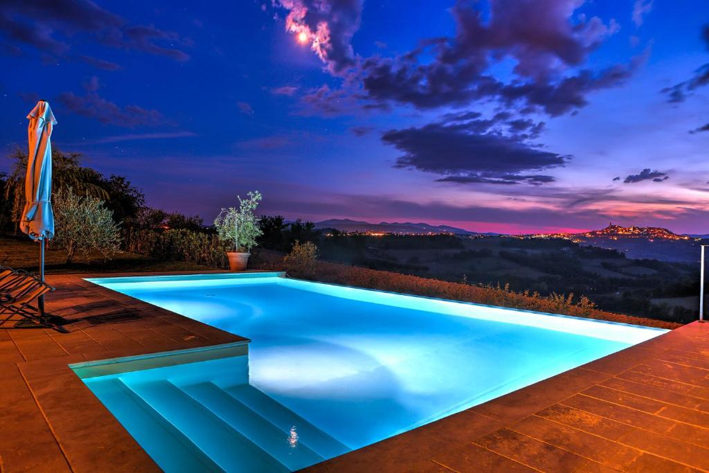 The swimming pool at or close to CASALE DEI GELSOMINI 8, Emma Villas