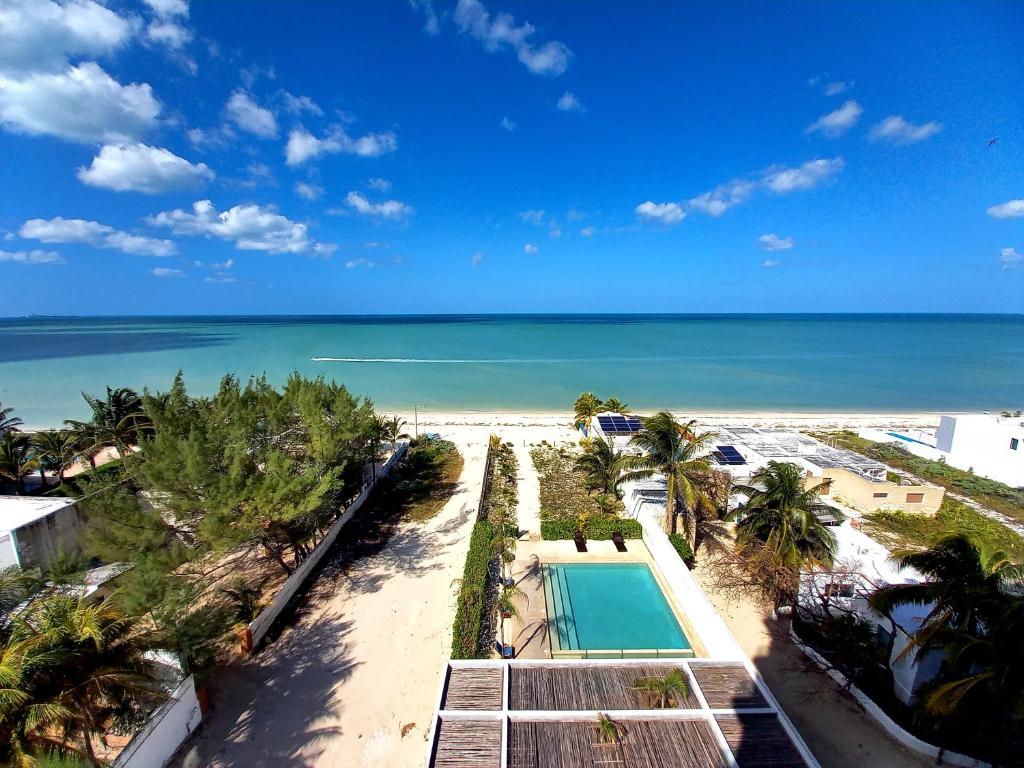 97984 Ocean views from all the bedrooms of this Deluxe beachfront Condo, Paradise - Appartement