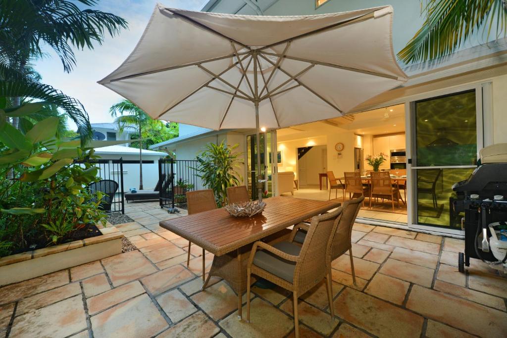 Patio nebo venkovní prostory v ubytování Reef Villa Port Douglas