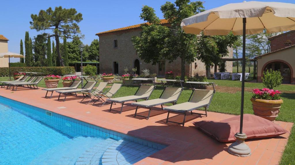 The swimming pool at or close to Le Caselle 26, Emma Villas