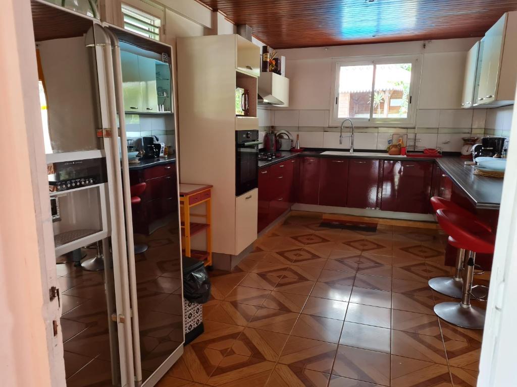 Kuchyň nebo kuchyňský kout v ubytování La Villa Rosier