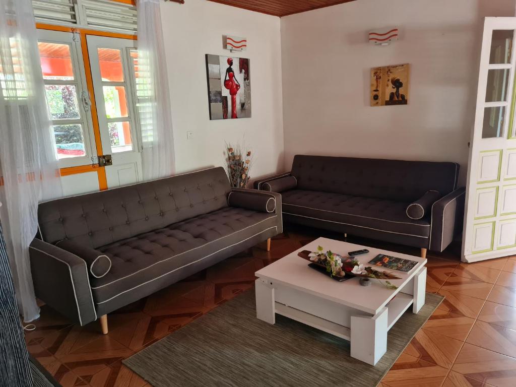 Posezení v ubytování La Villa Rosier