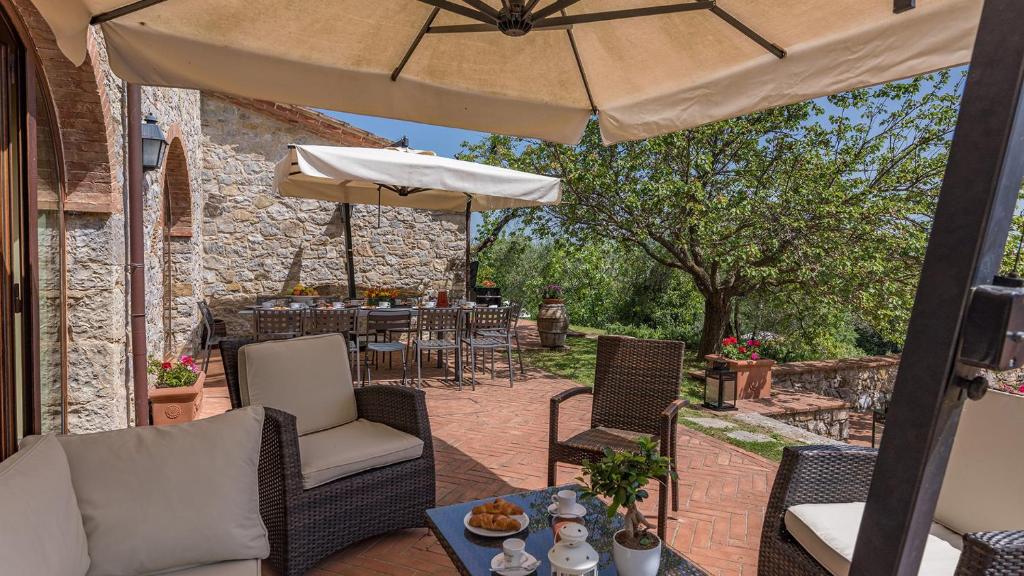Balkon lub taras w obiekcie Villa Santa Maria 14, Emma Villas