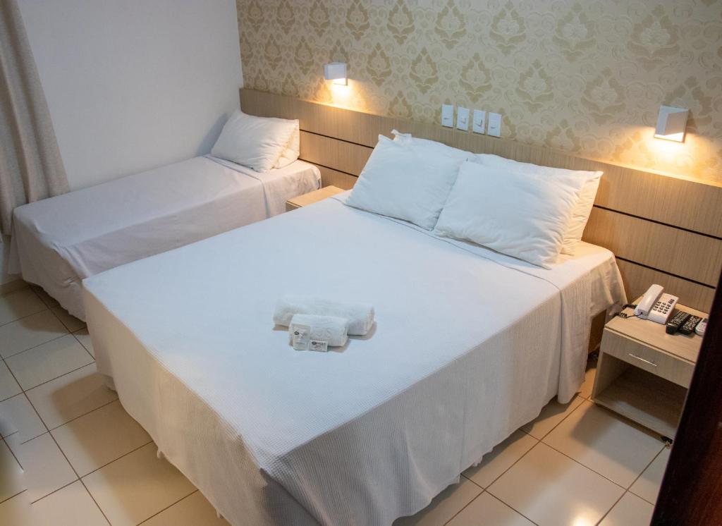  Ellus Hotel