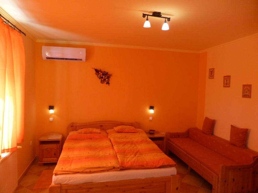 Napfény Apartman és Vendégház 3394 Egerszalók, Sarló út 23 kép - 1