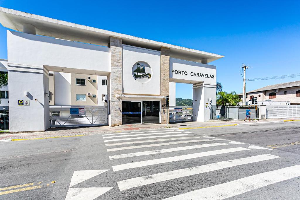  Apto aconchegante c/ sacada e churrasqueira RPC308