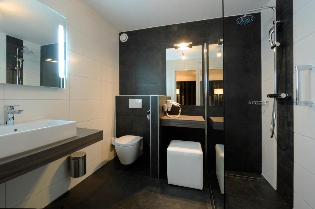 Koupelna v ubytování Van der Valk Hotel Nazareth-Gent