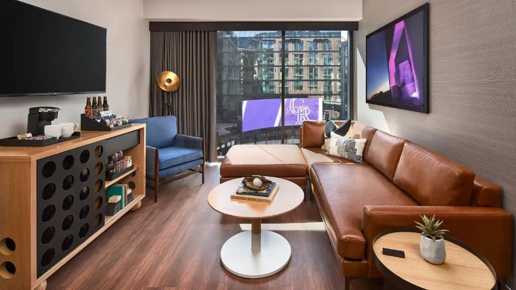 One-Bedroom Suite