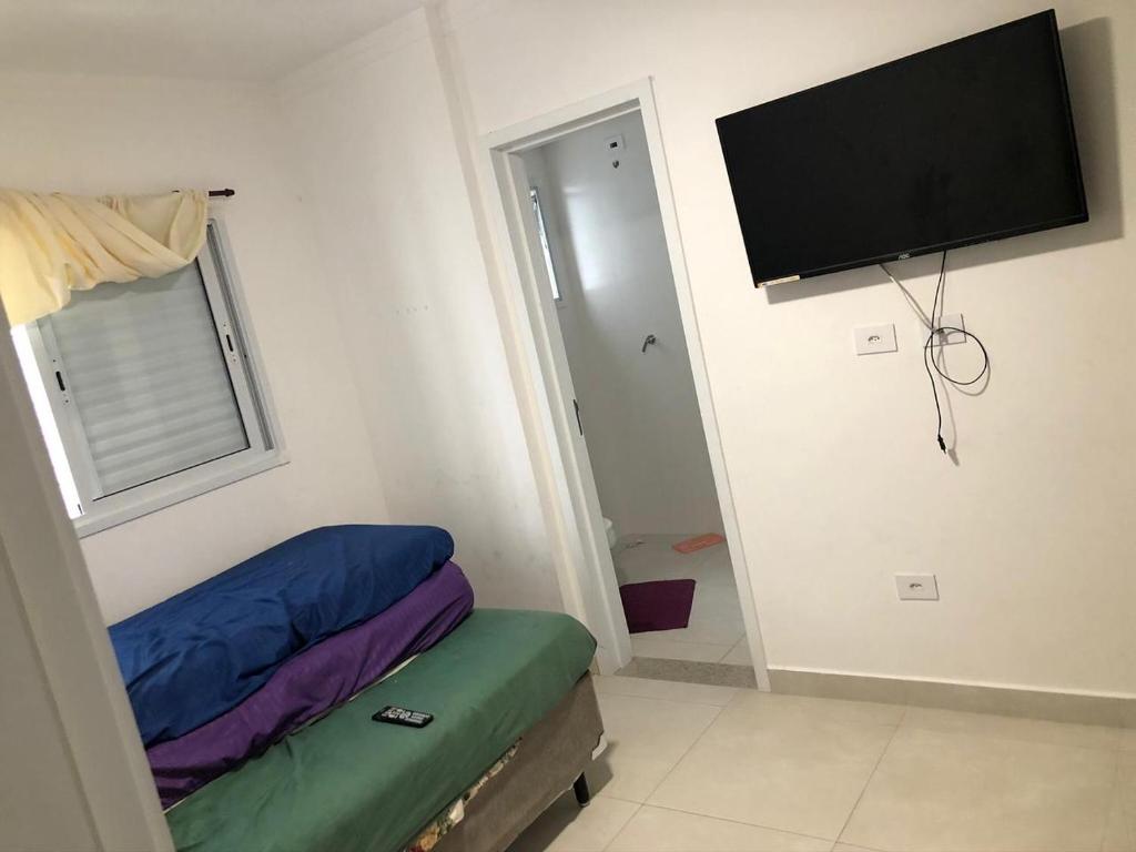  APTO EM FRENTE A PRAIA 02 DORMS PRAIA GRANDE -BOQUEIRÃO