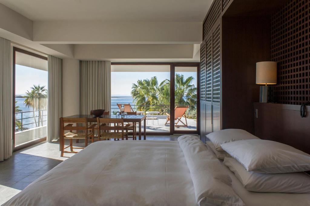 Baja Club Hotel