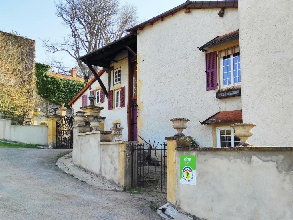 Gîte charmant avec spa privatif, cheminée, jardin de 2000m², à la campagne, proche Loire et Saône-et-Loire - FR-1-496-230 - Housity