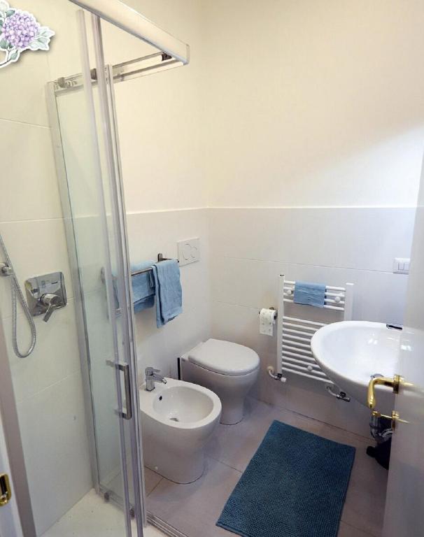 B&B La Luna nel pozzo - Double Room With Private Bathroom