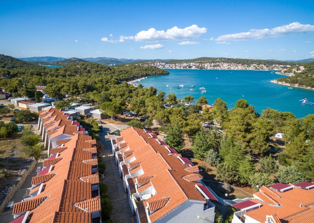 Holiday Resort Jezera Village Apartmani