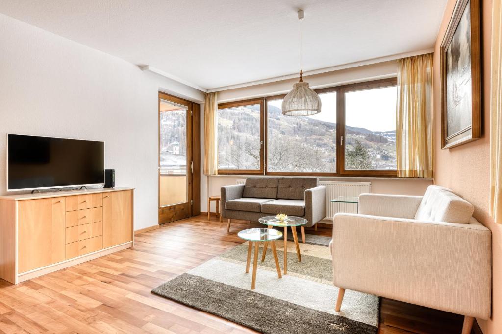 2-ZI Panorama Ferienwohnung Bluementin by A-Appartments - Housity