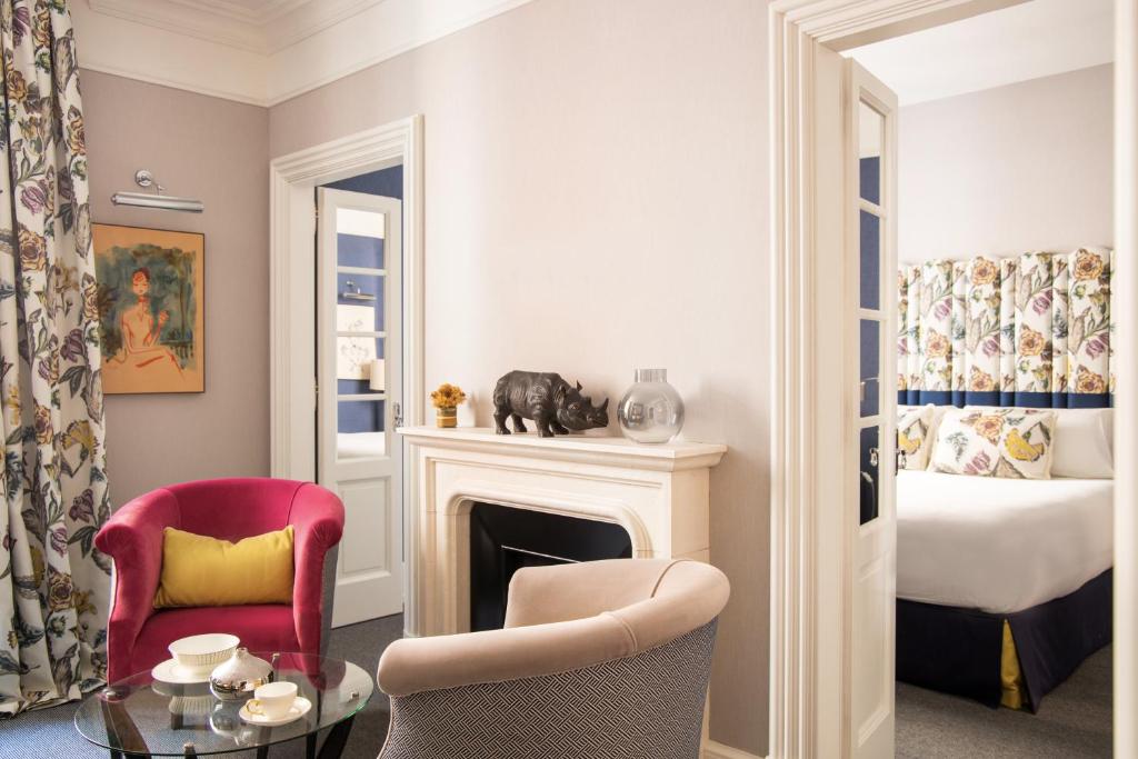 Postel nebo postele na pokoji v ubytování Maalot Roma - Small Luxury Hotels of the World