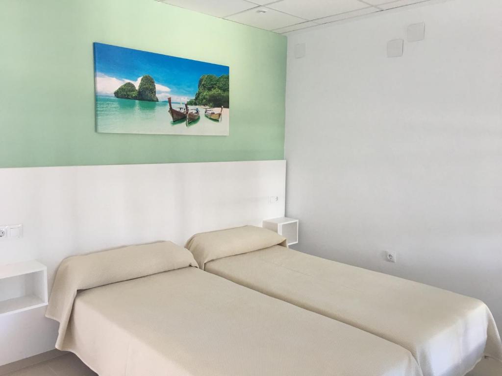 Booking.com: Apartamentos Carmen Teresa , Torremolinos ...