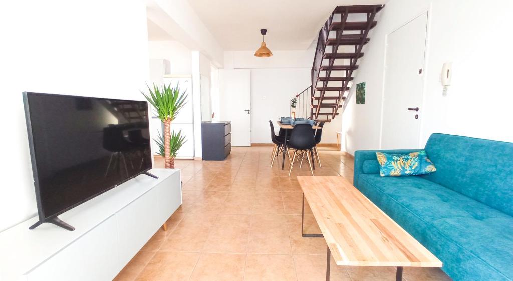 Luxury private rooms -SEA VIEW, GYM- 5 Min from beach! - private room in shared apartment