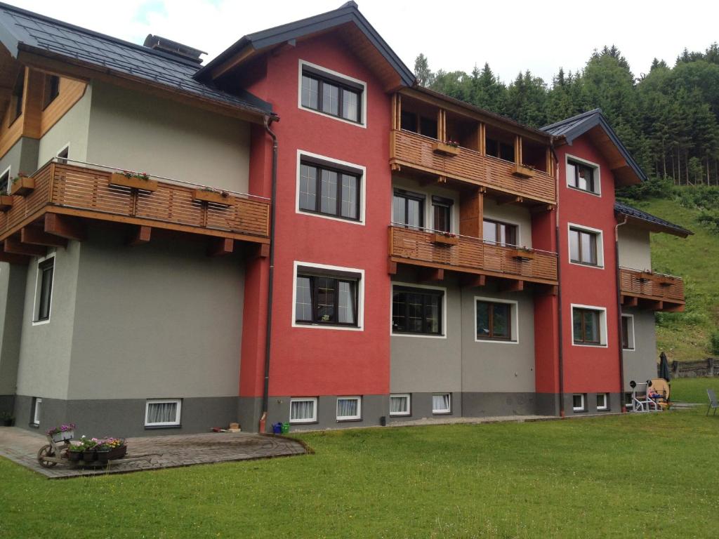 Budova, v ktorej sa apartmán nachádza