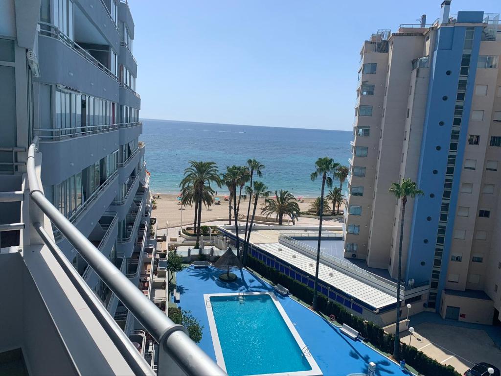 The swimming pool at or close to SERVICE APART LAZARO - Apartamentos Aguamarina 47