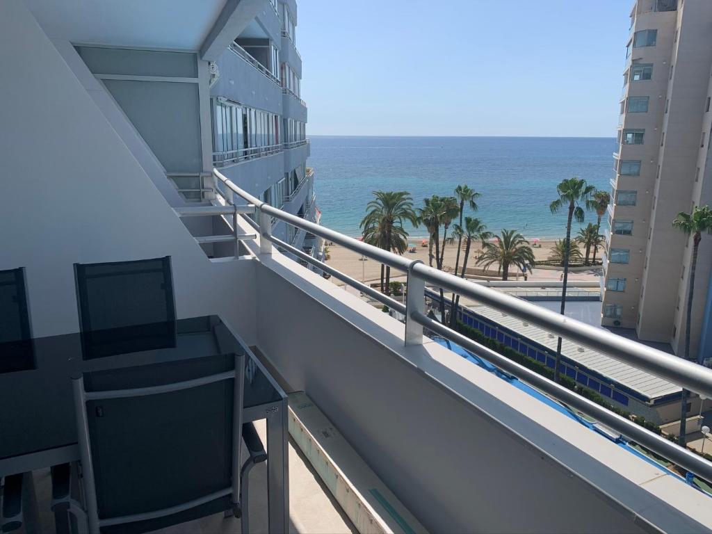A balcony or terrace at SERVICE APART LAZARO - Apartamentos Aguamarina 47