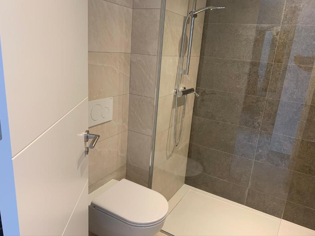 A bathroom at SERVICE APART LAZARO - Apartamentos Aguamarina 47