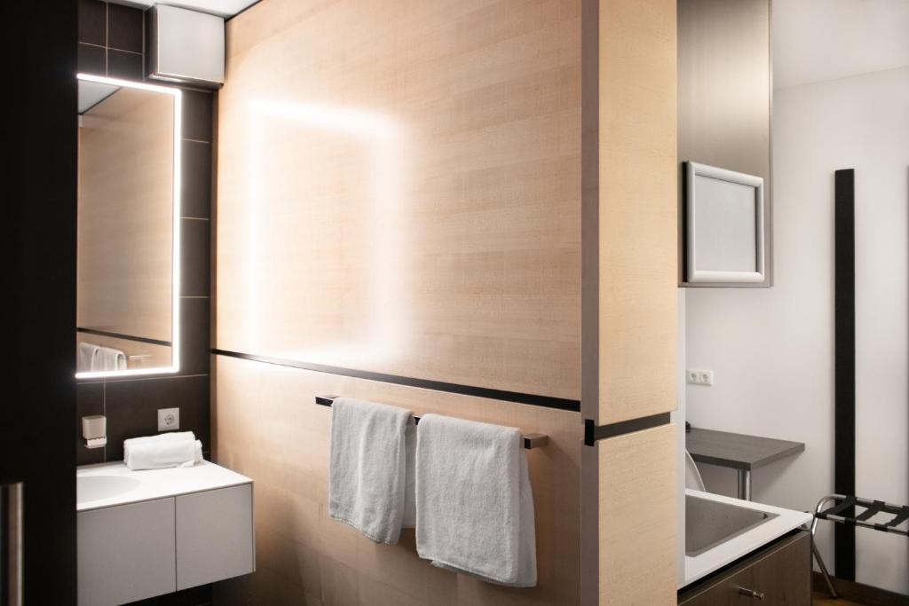 Koupelna v ubytování KU Hotel by WMM Hotels