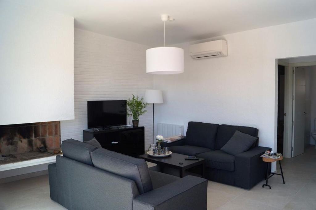House - 2 Bedrooms with Pool young people group not allowed - 07524 - Housity