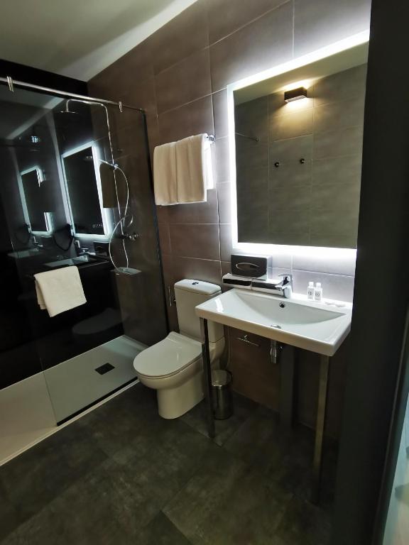 Koupelna v ubytování STARK HOTEL