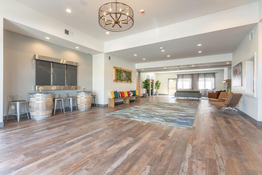 Manson Bay Suites