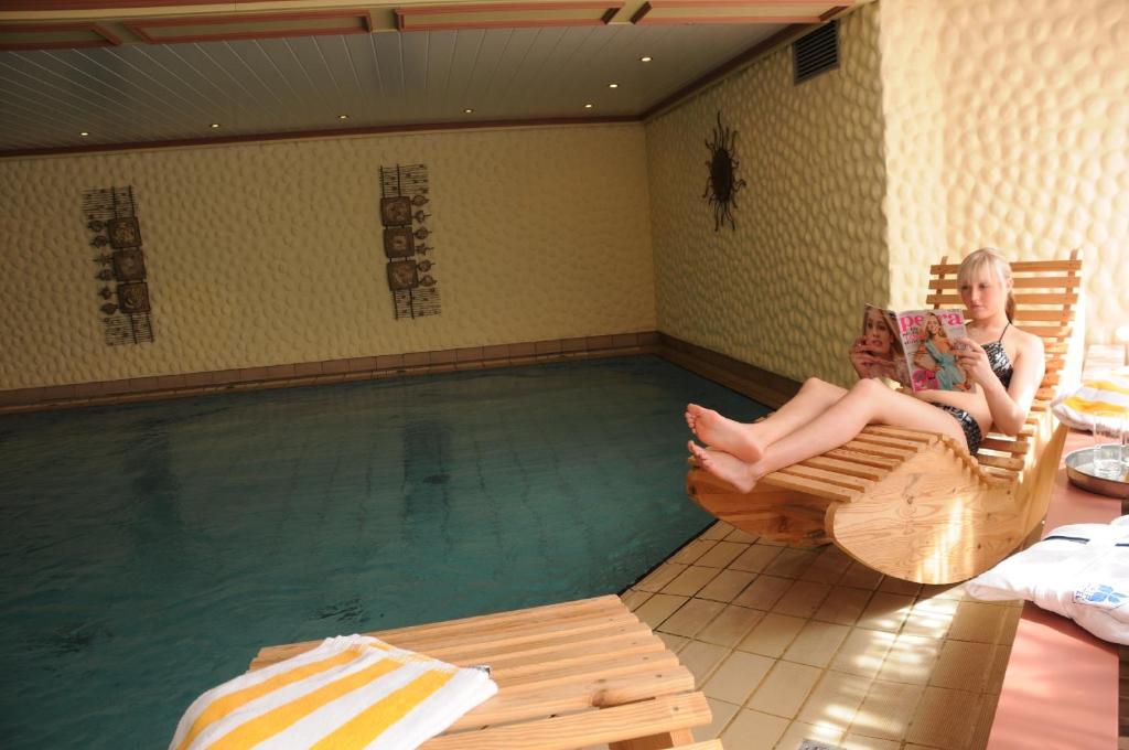 Bazén v ubytování Hotel Central nebo v jeho okolí