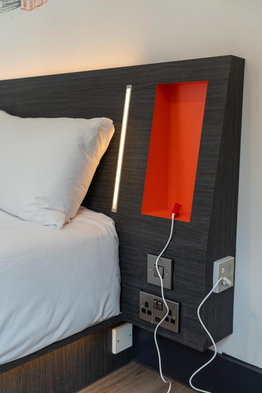 easyHotel Cardiff - Resim 16