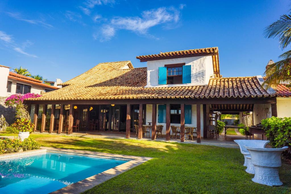  Mansão com piscina e jacuzzi - 9 suites - até 20 pessoas - condomínio fechado