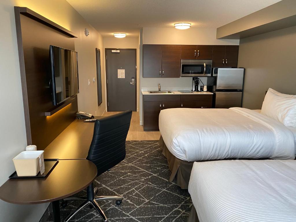 Microtel Inn & Suites by Wyndham Portage La Prairie - Queen Studio Suite - Niet -roken