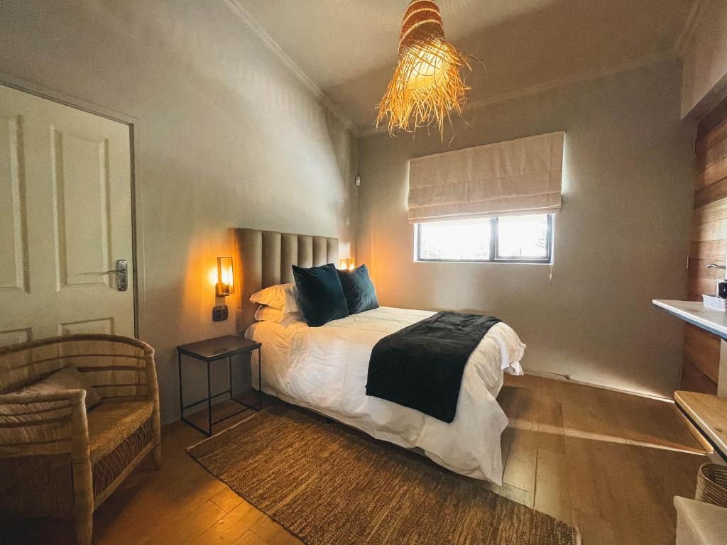 Le Bezz Guesthouse - Double Room - Balcony Interleading 5
