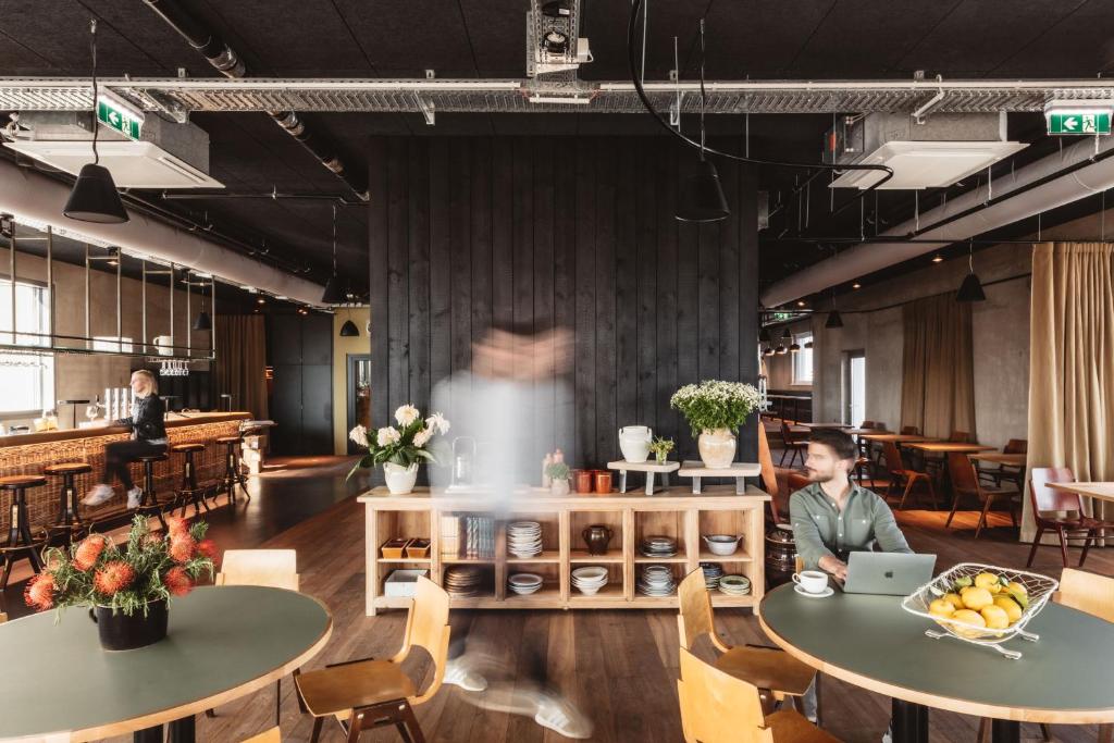 Superbude Wien Prater - Resim 11