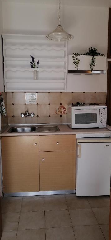 Eleftheria Lindian Studios II - 11