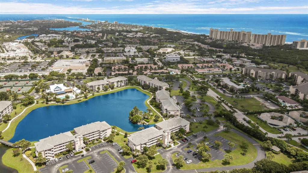 Holiday home Jupiter Bay D209 Jupiter Beach Vacation Rental by Unique