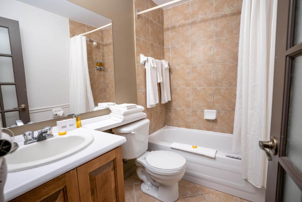 Koupelna v ubytování Hôtel Chéribourg